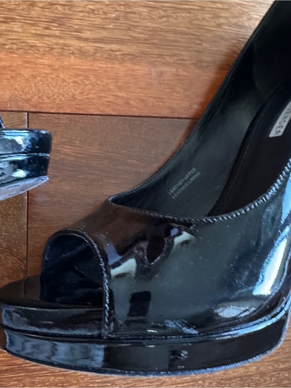 Vera Wang Lavender Label Black Patent Peep-Toe Platform Heels - Picture 4 of 6